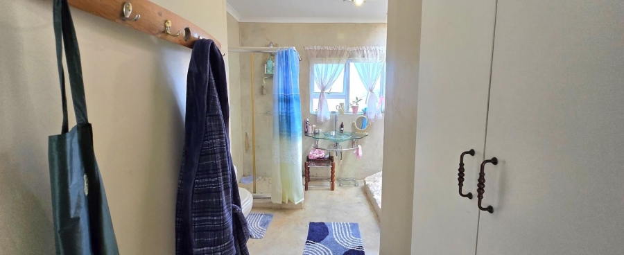 4 Bedroom Property for Sale in Franskraal Western Cape